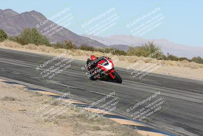 media/Dec-01-2025-Moto Forza (Mon) [[2daa91e15f]]/2-Intermediate Group/Session 4 (Turn 10 Inside)/
